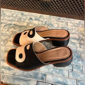 Paloma Wool Yin Yang Sandals